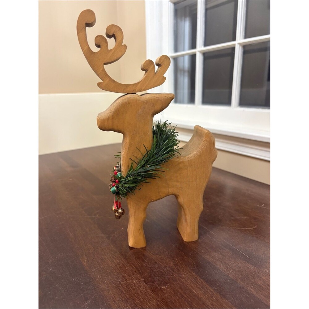 Wooden Reindeer Holiday Décor - repaired